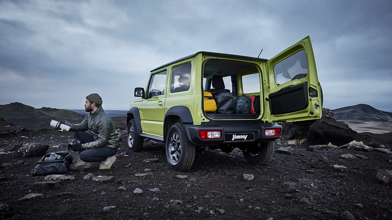 Autozen-suzuki-jimny-exterior-maletero Autozen-suzuki-jimny-exterior-maletero