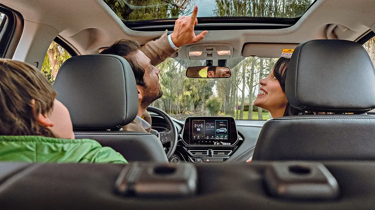 Autozen-suzuki-s-cross-interior-sunroof Autozen-suzuki-s-cross-interior-sunroof