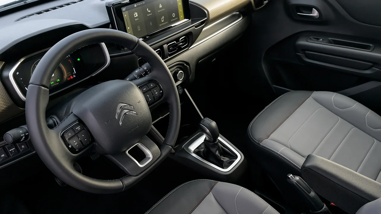 Autozen-citroen-c3-aircross-interior-volante Autozen-citroen-c3-interior-volante