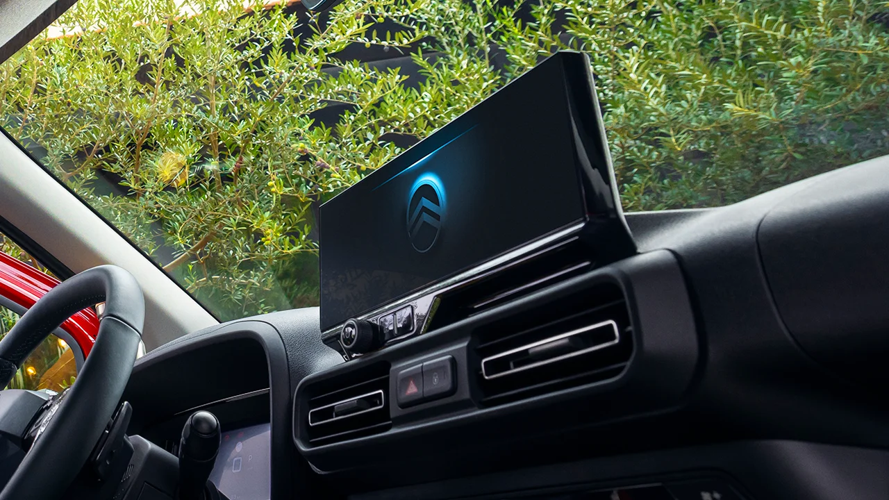 Autozen-citroen-c3-interior-volante