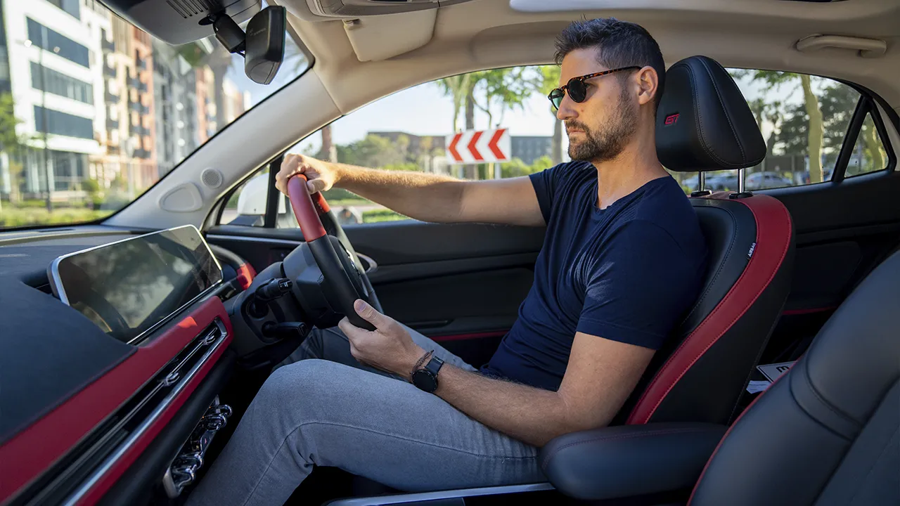 autozen-gwm-ora-03-GT-tooltip-espacio-interno